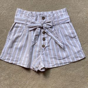 Abercrombie & Fitch Linen Blend Shorts - Small